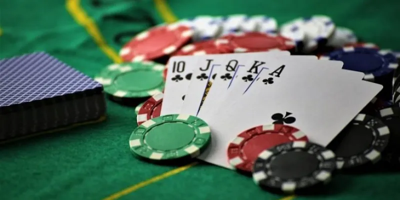 Tìm hiểu tổng quan về trò chơi sâm lốc online