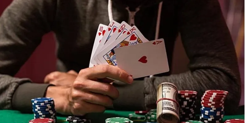 Tổng quan về poker stud 5 lá